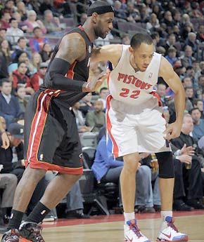 不仅仅是外 不仅仅是外